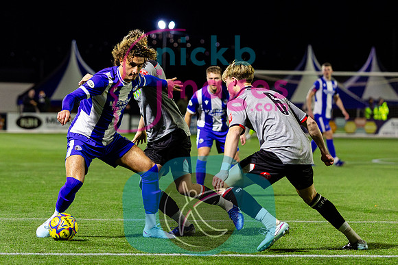Worcester-City-v-Stourbridge-181125-4