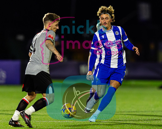 Worcester-City-v-Stourbridge-181125-17