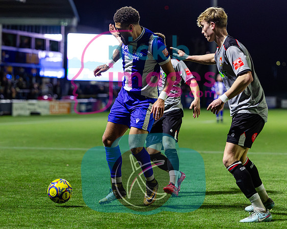 Worcester-City-v-Stourbridge-181125-26