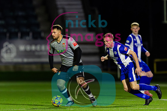 Worcester-City-v-Stourbridge-181125-57