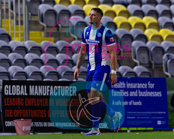 Worcester-City-v-Stourbridge-181125-70