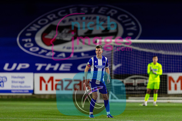 Worcester-City-v-Stourbridge-181125-66