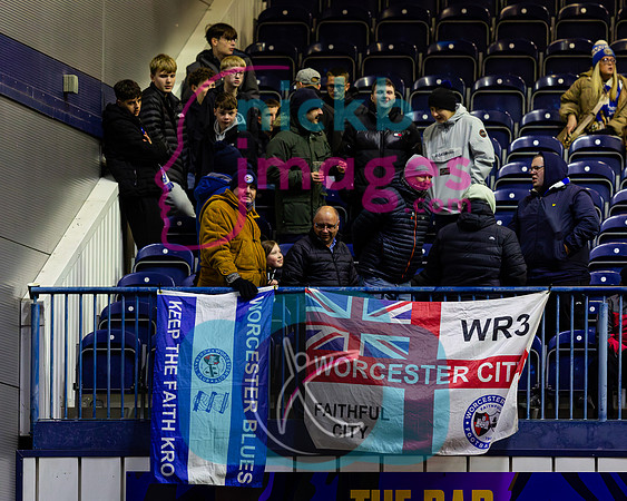 Worcester-City-v-Stourbridge-181125-93
