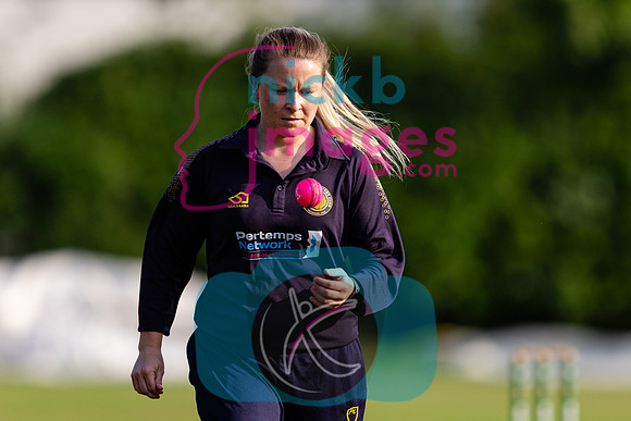 100-Ball-Womens-SF-Berkswell-v-Dorridge-150825-9