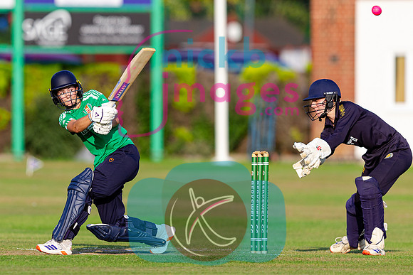 100-Ball-Womens-SF-Berkswell-v-Dorridge-150825-31