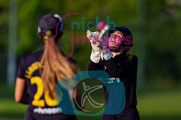 100-Ball-Womens-SF-Berkswell-v-Dorridge-150825-36