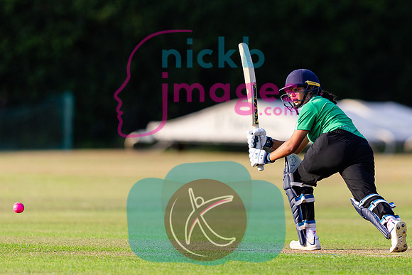 100-Ball-Womens-SF-Berkswell-v-Dorridge-150825-41