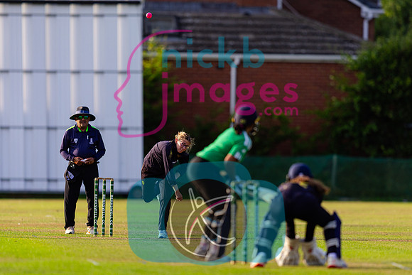 100-Ball-Womens-SF-Berkswell-v-Dorridge-150825-43