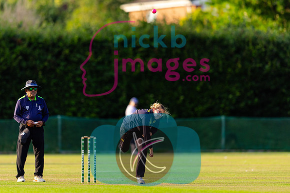 100-Ball-Womens-SF-Berkswell-v-Dorridge-150825-51