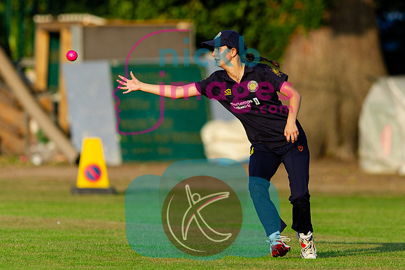 100-Ball-Womens-SF-Berkswell-v-Dorridge-150825-55