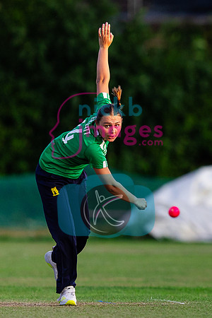 100-Ball-Womens-SF-Berkswell-v-Dorridge-150825-57