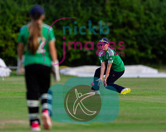 100-Ball-Womens-SF-Berkswell-v-Dorridge-150825-60