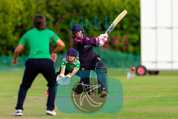 100-Ball-Womens-SF-Berkswell-v-Dorridge-150825-65