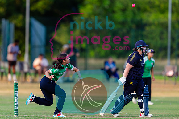 100-Ball-Womens-SF-Berkswell-v-Dorridge-150825-71