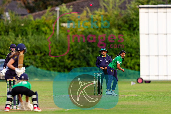 100-Ball-Womens-SF-Berkswell-v-Dorridge-150825-76