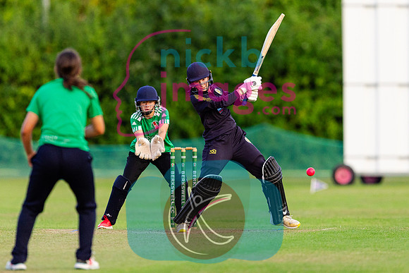 100-Ball-Womens-SF-Berkswell-v-Dorridge-150825-78