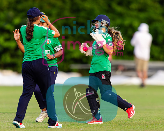 100-Ball-Womens-SF-Berkswell-v-Dorridge-150825-80
