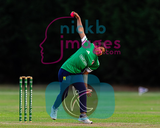 100-Ball-Womens-SF-Berkswell-v-Dorridge-150825-85