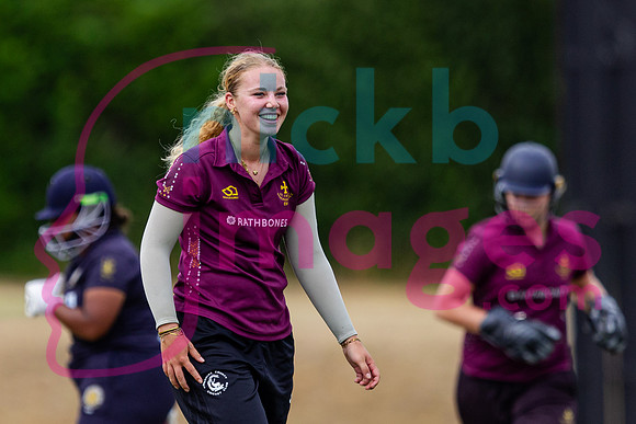 Vitality-Womens-Clubs-T20-Final-Dorridge-v-St-Cross-Symondians-160826-91
