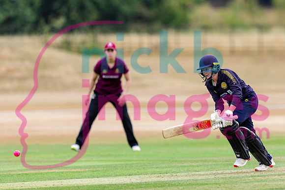 Vitality-Womens-Clubs-T20-Final-Dorridge-v-St-Cross-Symondians-160826-100