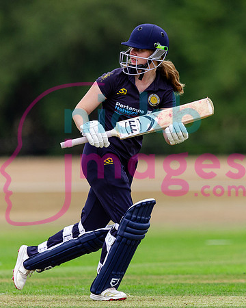 Vitality-Womens-Clubs-T20-Final-Dorridge-v-St-Cross-Symondians-160826-105
