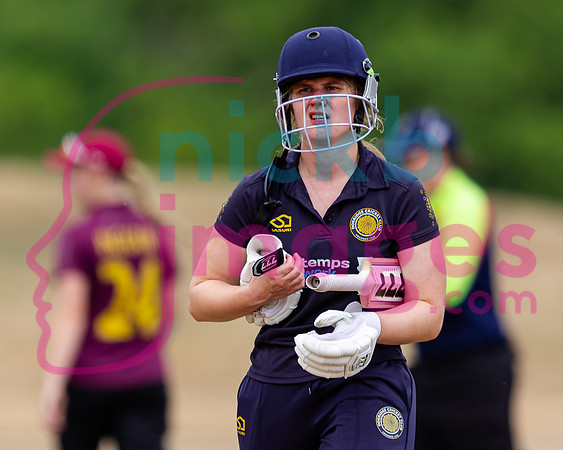 Vitality-Womens-Clubs-T20-Final-Dorridge-v-St-Cross-Symondians-160826-121