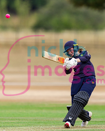 Vitality-Womens-Clubs-T20-Final-Dorridge-v-St-Cross-Symondians-160826-123