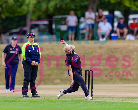 Vitality-Womens-Clubs-T20-Final-Dorridge-v-St-Cross-Symondians-160826-135