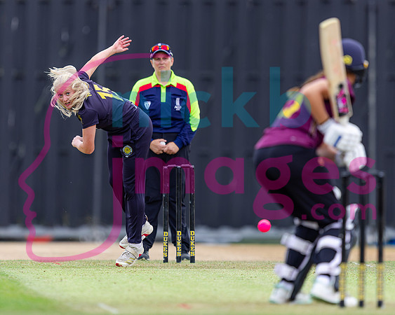 Vitality-Womens-Clubs-T20-Final-Dorridge-v-St-Cross-Symondians-160826-145