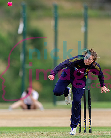 Vitality-Womens-Clubs-T20-Final-Dorridge-v-St-Cross-Symondians-160826-155
