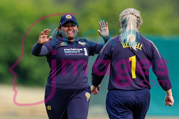 Vitality-Womens-Clubs-T20-Final-Dorridge-v-St-Cross-Symondians-160826-157