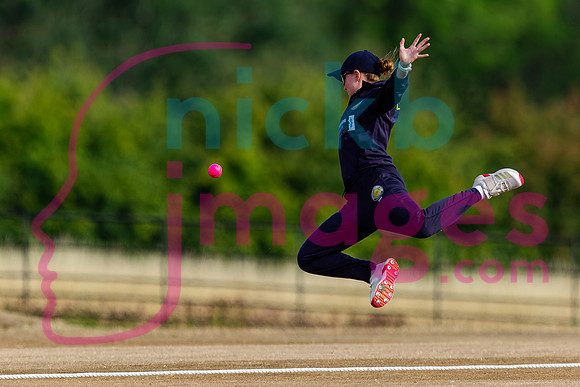 Vitality-Womens-Clubs-T20-Final-Dorridge-v-St-Cross-Symondians-160826-179