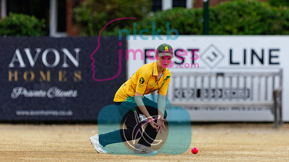Warwickshire-Womens-100-Ball-SF-K&D-v-Berkswell-170828-3