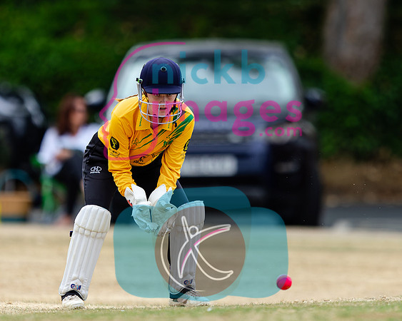Warwickshire-Womens-100-Ball-SF-K&D-v-Berkswell-170828-8