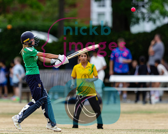 Warwickshire-Womens-100-Ball-SF-K&D-v-Berkswell-170828-19