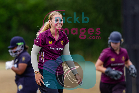 Vitality-Womens-Clubs-T20-Final-Dorridge-v-St-Cross-Symondians-160826-91