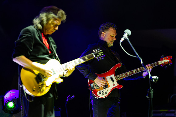 Steve-Hackett-Leicester-DeMontfort-131026-6