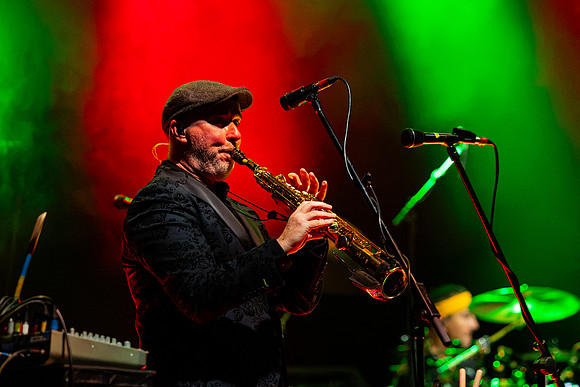 Steve-Hackett-Leicester-DeMontfort-131026-5