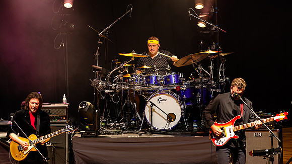 Steve-Hackett-Leicester-DeMontfort-131026-26