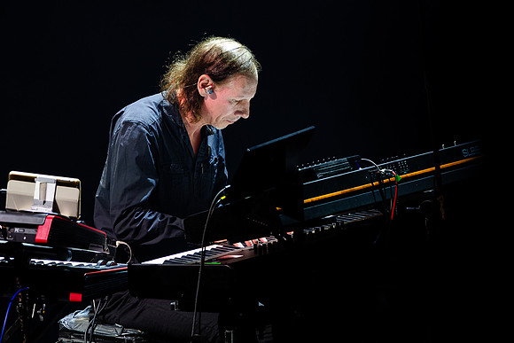 Steve-Hackett-Nottingham-161026-58