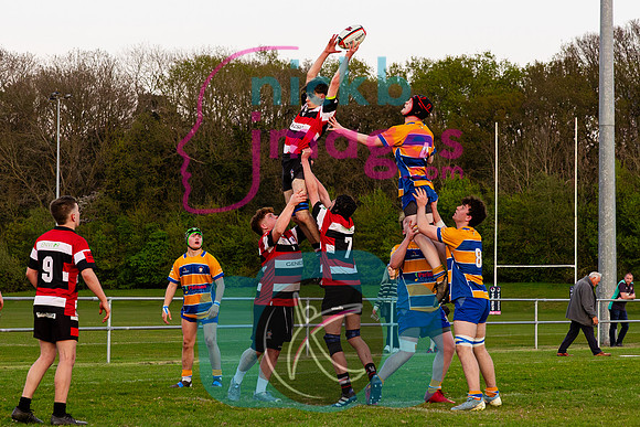 Warwickshire-Colts-Cup-Final-Nuneaton-v-Old-Leams-110425-85