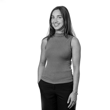 Meridian-160725-Alisya-10-600x600-B&W
