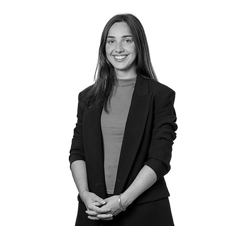 Meridian-160725-Alisya-3-600x600-B&W