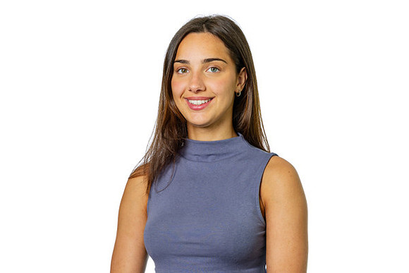 Meridian-160725-Alisya-8-600x400