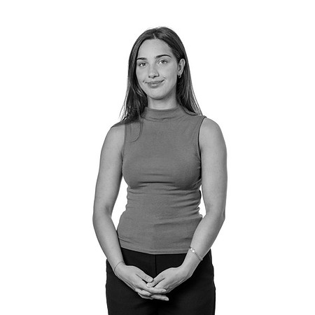 Meridian-160725-Alisya-7-600x600-B&W