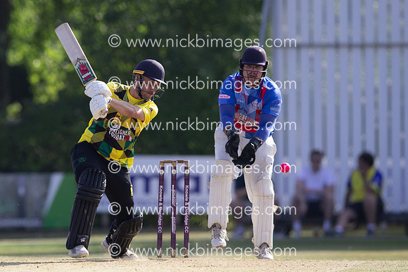 Matt-Gallagher-Foundation-Cricket-100825-192