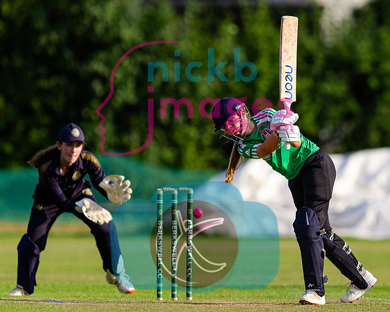 100-Ball-Womens-SF-Berkswell-v-Dorridge-150825-13